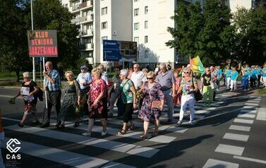 Zakończenie Dni Seniora - uroczysty pochód ulicami 27.09.2023 131